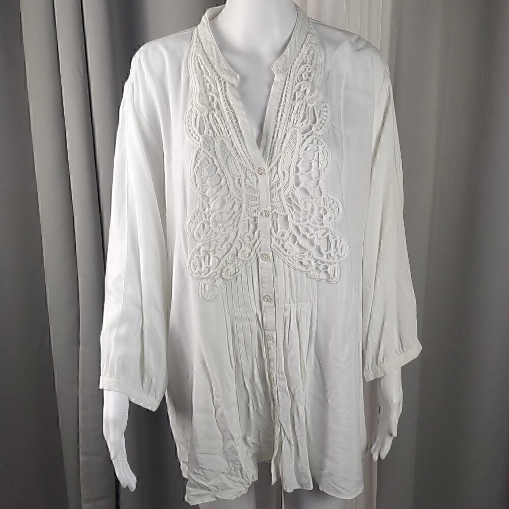 Spense Woman 100% Viscose White Button-Up Long Sleeve Top. Size 1X - Picture 2 of 12
